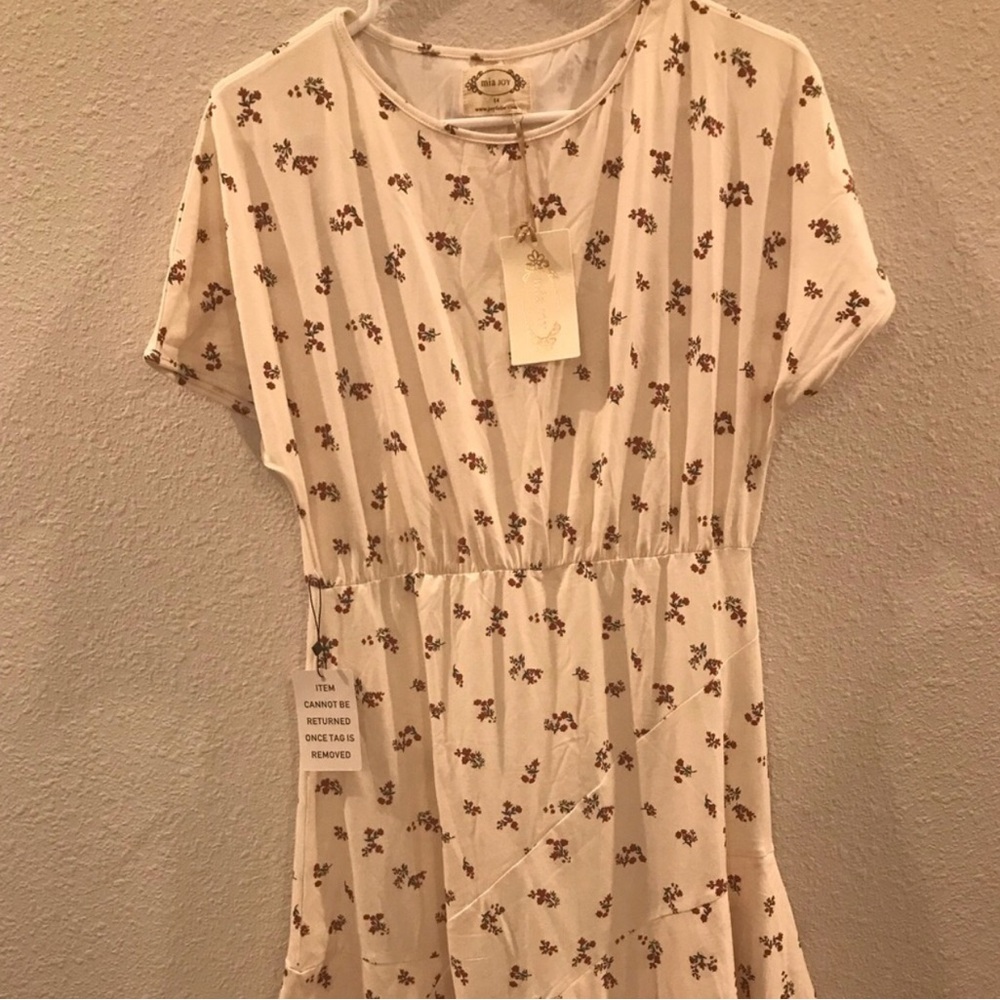 Mia Joy Cream Floral Short Sleeve Dress NWT
